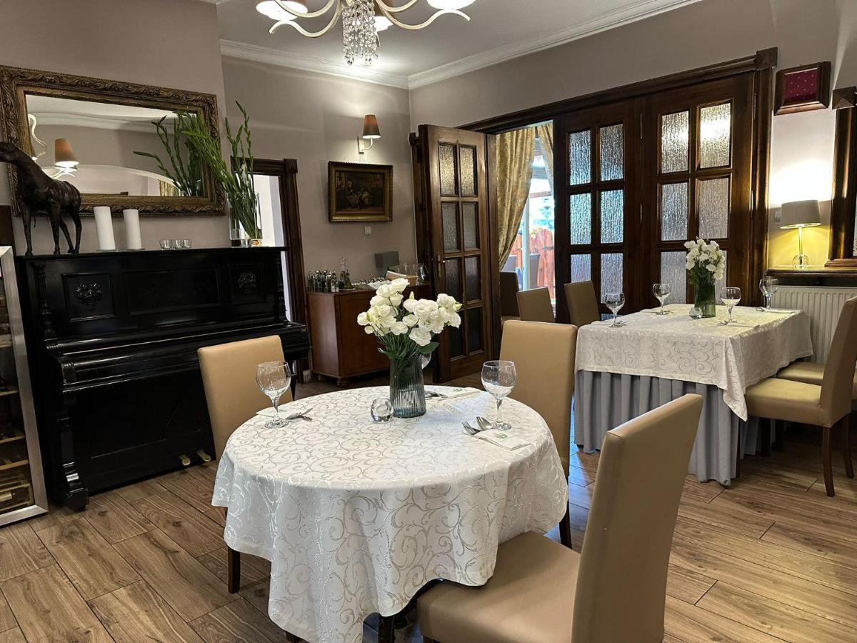 Hotel Kresowianka Konin  Extérieur photo